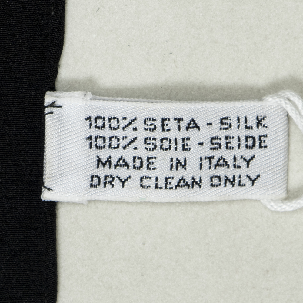 Chanel Scarf - Picture 5 of 5